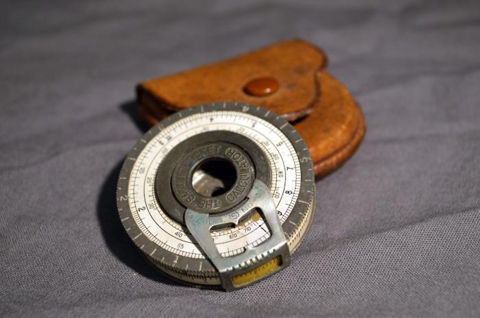 The "Small" Metal Calculator with brown leather case