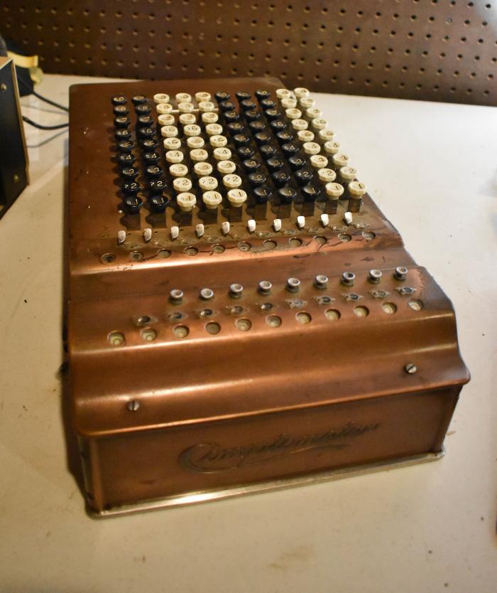 Comptometer